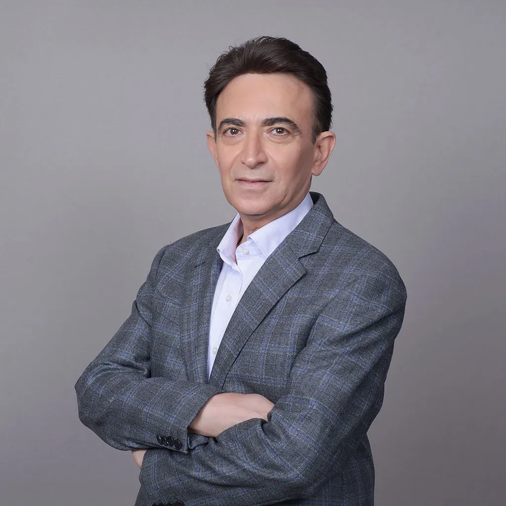 About Dr. Farhad Anoosh, MD, FACS, FASMBS, DABOM